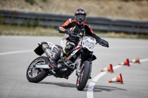 Motorrad Rundstrecken Kurventraining 3